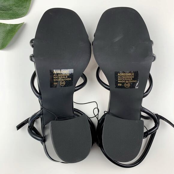Pop Agreeable Sandals Black Faux Leather Strappy Block Heel Women's 8 - Picture 9 of 10